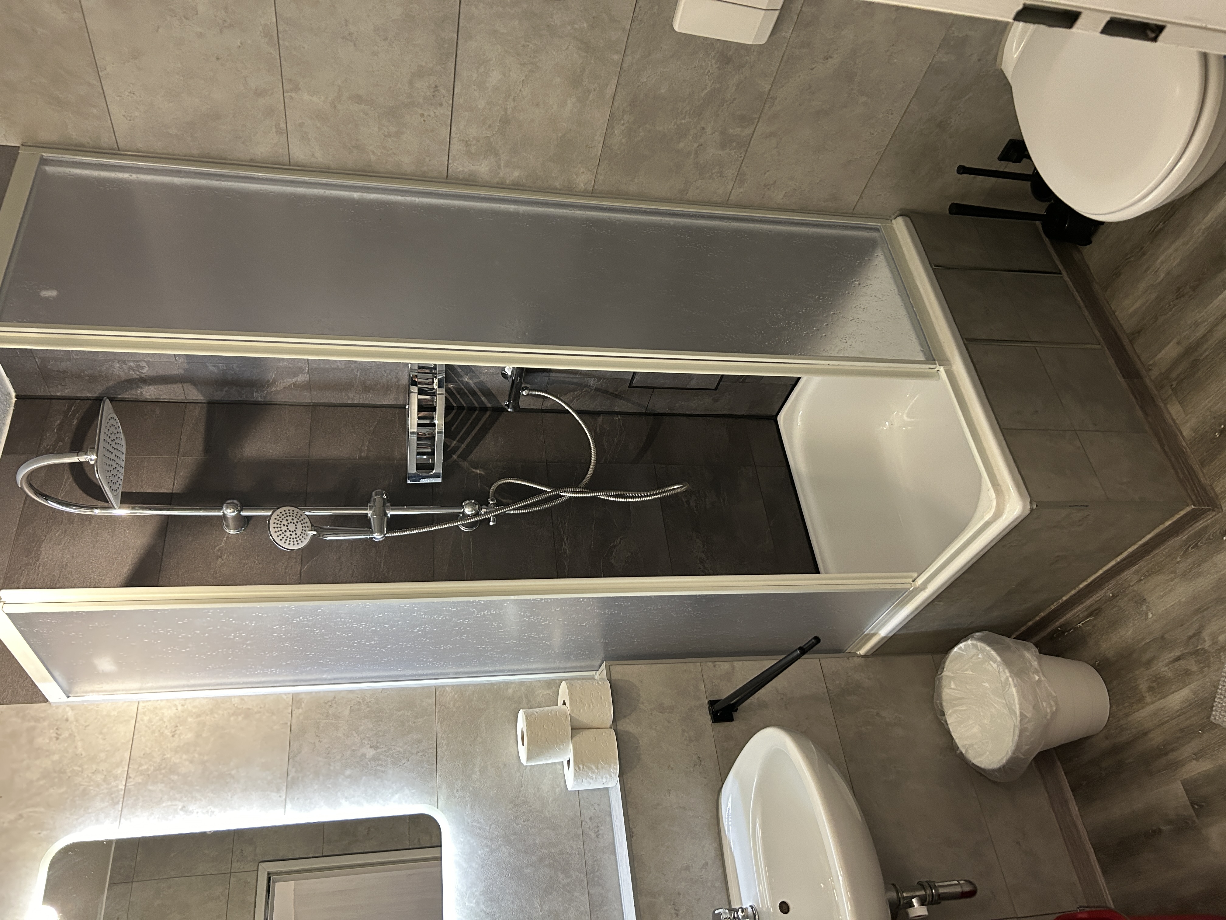 City Studio bathroom with shower
